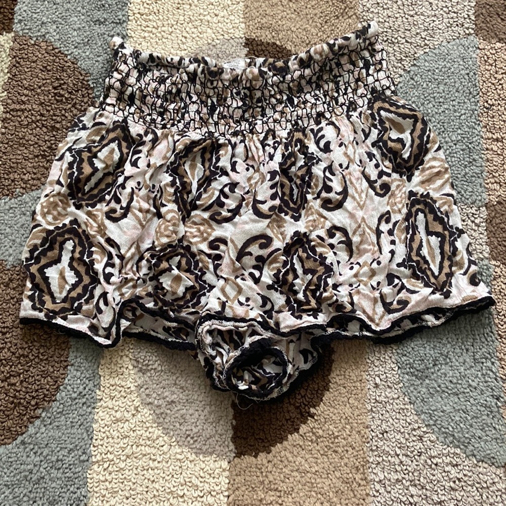 Pattern shorts